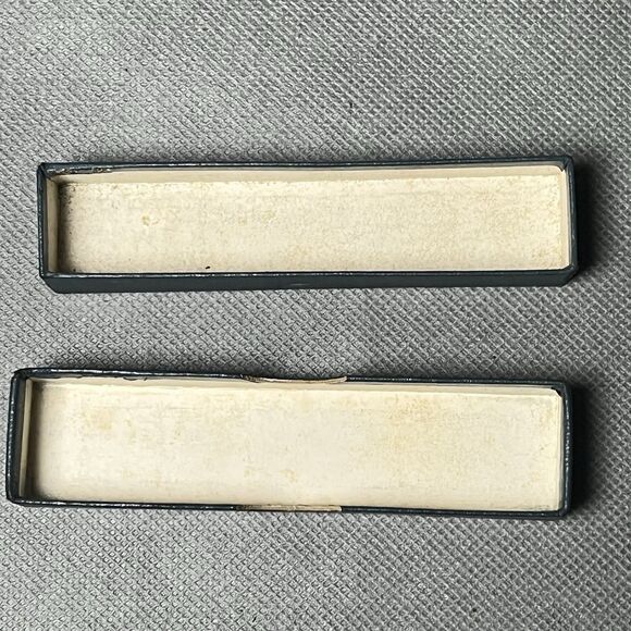 Vintage Hat Pin/Straight Pin Lot With Hat Pin Jewelry Box-Original - Picture 13 of 16